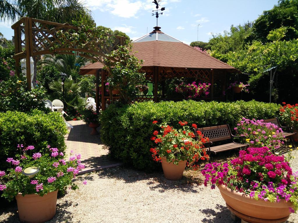 Residenza Villa I Nidi Santa Caterina  Buitenkant foto